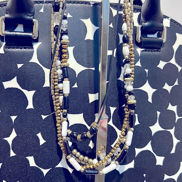 Kate Spade Satchel & Wallet likenew Free Twilly,Earrings,Necklace & Heart Mirror - Picture 12 of 17